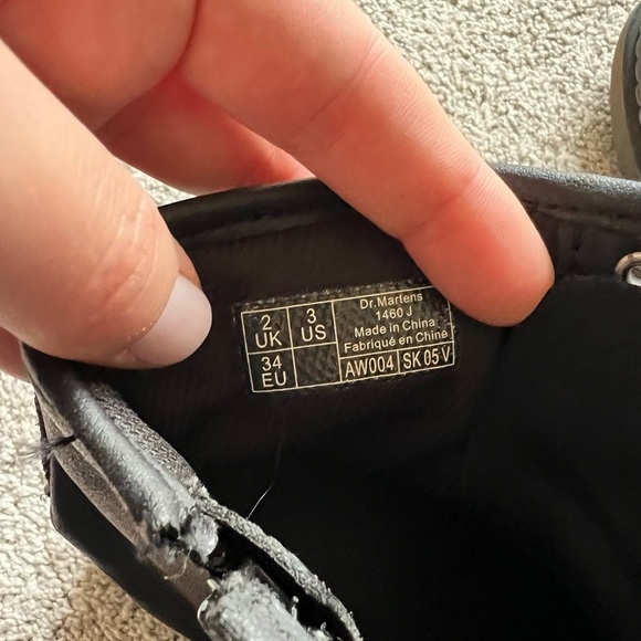 Dr Doc Martens 1460 J Youth Size 3 Unisex Air Wair Boots Black Leather Ankle Zip - Picture 7 of 7